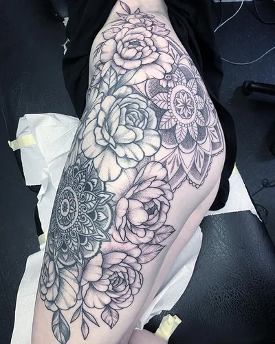 Sharni Hooker tattoo 043