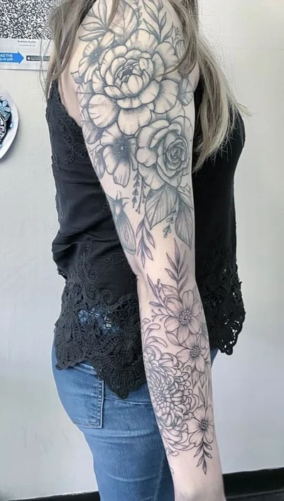 Sharni Hooker tattoo 045