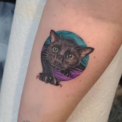 Sharon Lynn tattoo 015