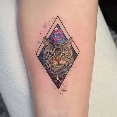 Sharon Lynn tattoo 017