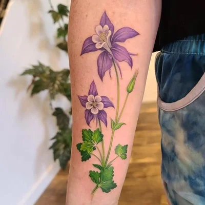 Sharon Lynn tattoo 040