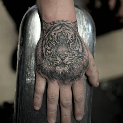 Shaun Maddy tattoo 012