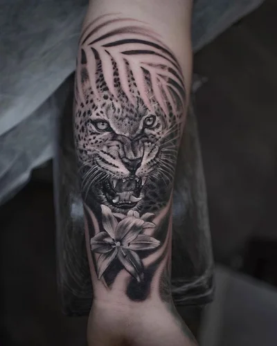 Shaun Maddy tattoo 029