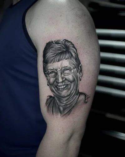 Shaun Maddy tattoo 030