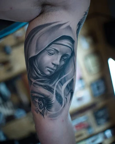 Shaun Maddy tattoo 049