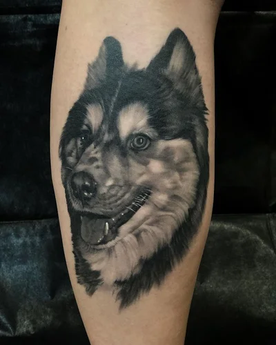 Shayna Pray tattoo 022