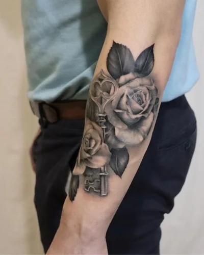 Shayna Pray tattoo 026
