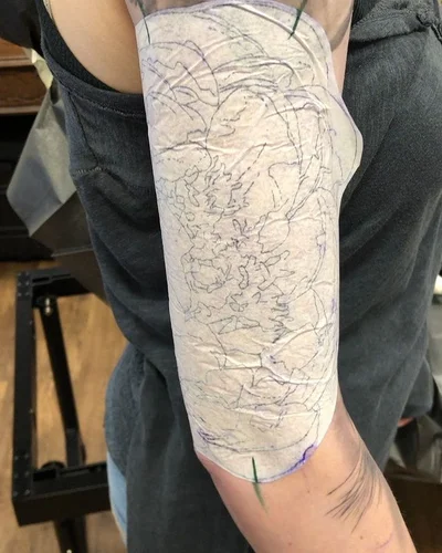 Shayna Pray tattoo 033