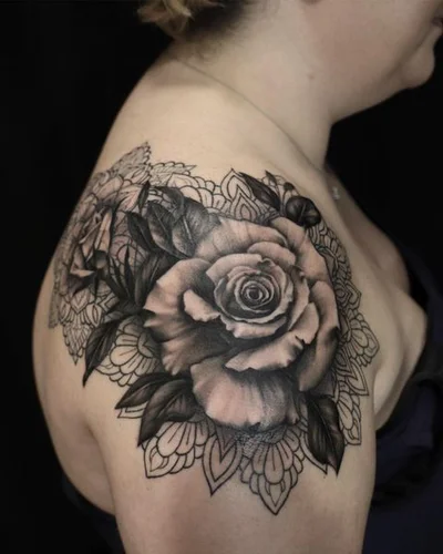 Shayna Pray tattoo 045