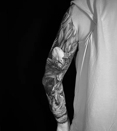 Shayna Pray tattoo 047