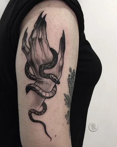 Ksenia Darmaeva tattoo 033