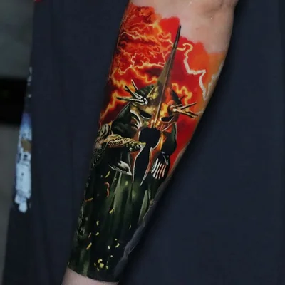 Anna Petrova tattoo 008