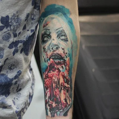 Anna Petrova tattoo 013