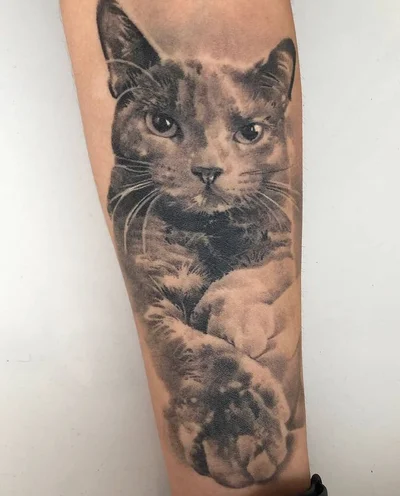 Anna Petrova tattoo 020