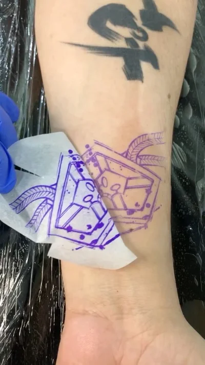 Sheila Oi tattoo 015