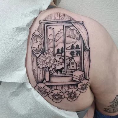 Shelby Hawick tattoo 033
