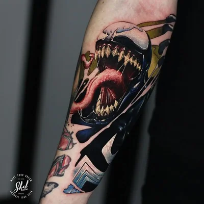 Anton Shelupaev tattoo 046