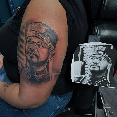 Uneq tattoo 015