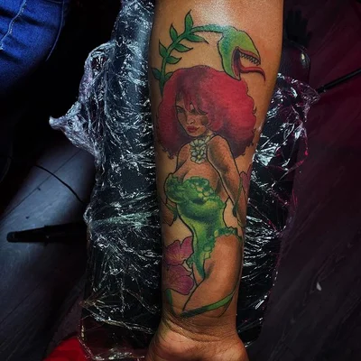 Uneq tattoo 019