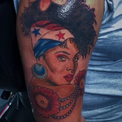 Uneq tattoo 045