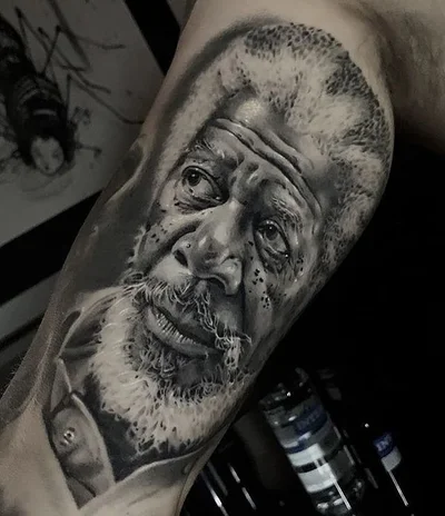 Katrina Jones tattoo 012