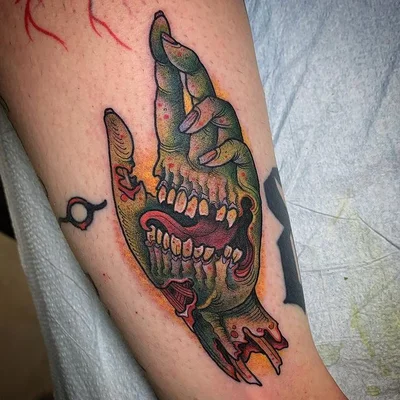 Mike Shishmanian tattoo 012
