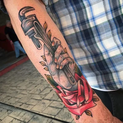 Mike Shishmanian tattoo 032