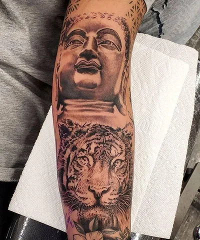 Yeniel Hernandez tattoo 016