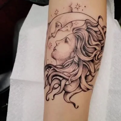 Yeniel Hernandez tattoo 033