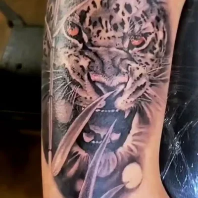 Yeniel Hernandez tattoo 041