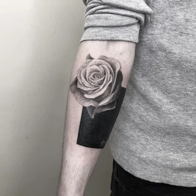 Julia Shpadyreva tattoo 012