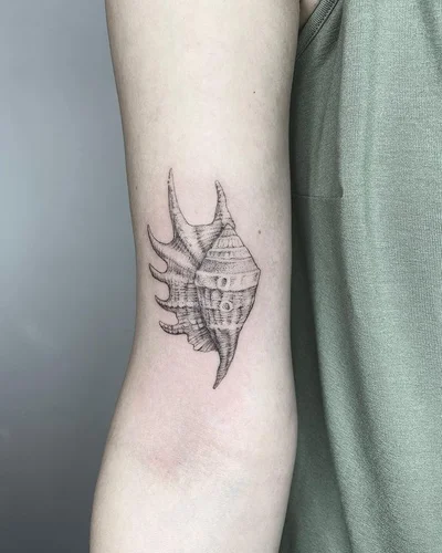 Julia Shpadyreva tattoo 029