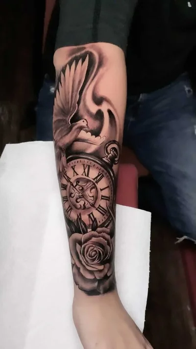 Erick Castañeda tattoo 031