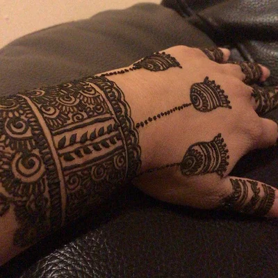 Shumaila Henna tattoo 007