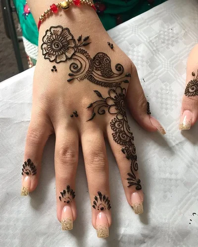 Shumaila Henna tattoo 020