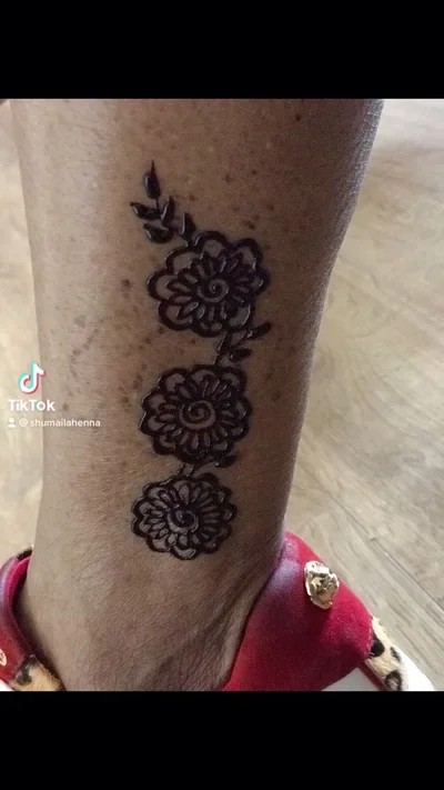 Shumaila Henna tattoo 029