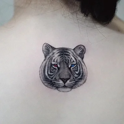Sia tattoo 017