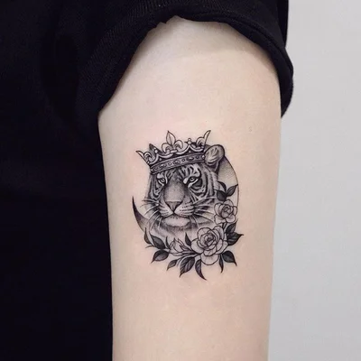 Sia tattoo 026