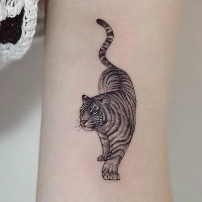 Sia tattoo 046