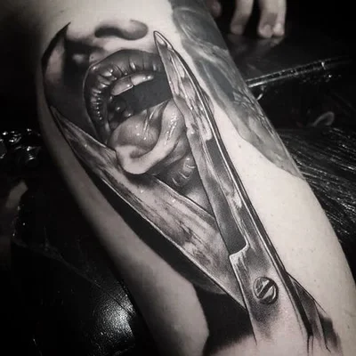 Si Burns tattoo 027