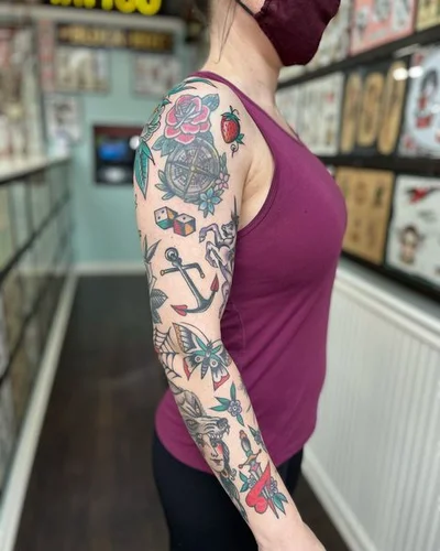 Sean Lanusse tattoo 009