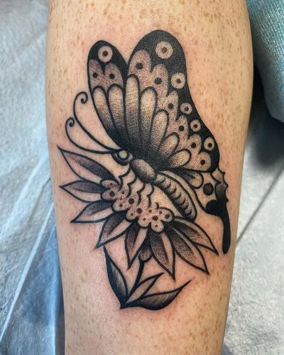 Sean Lanusse tattoo 018