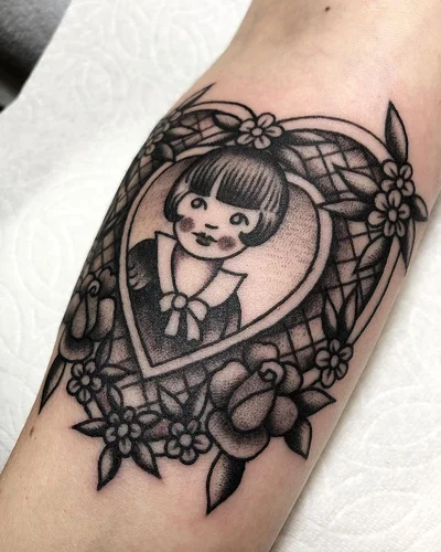 Sean Lanusse tattoo 028