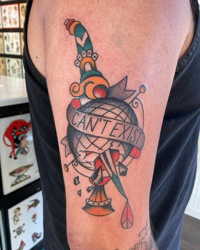 Sean Lanusse tattoo 037