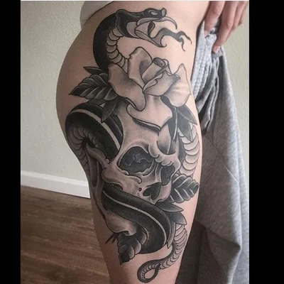Sideshow Tattoo and Piercing tattoo 014