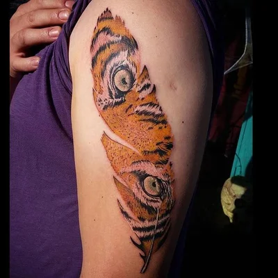 Sideshow Tattoo and Piercing tattoo 045