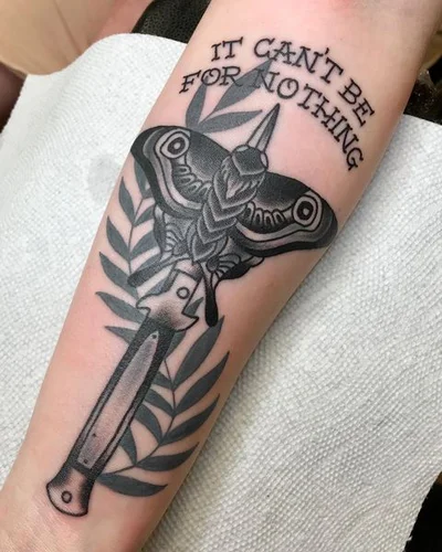 Siena Coronado tattoo 007