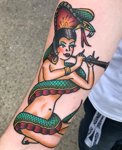 Siena Coronado tattoo 011