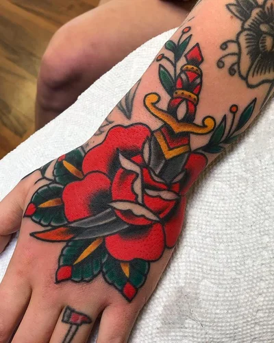 Siena Coronado tattoo 025