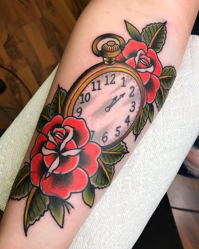 Siena Coronado tattoo 041
